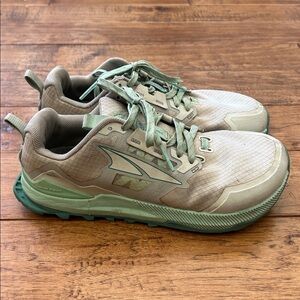 Altra Lone Peak 7 Trail Running Shoes Foot Shape Zero Drop Womens Size 6